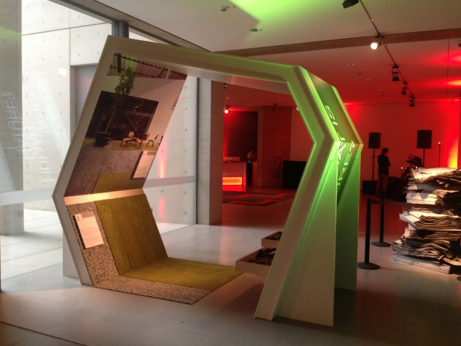 Interface Tunnel LaunchEvent Agentur Bauwerk